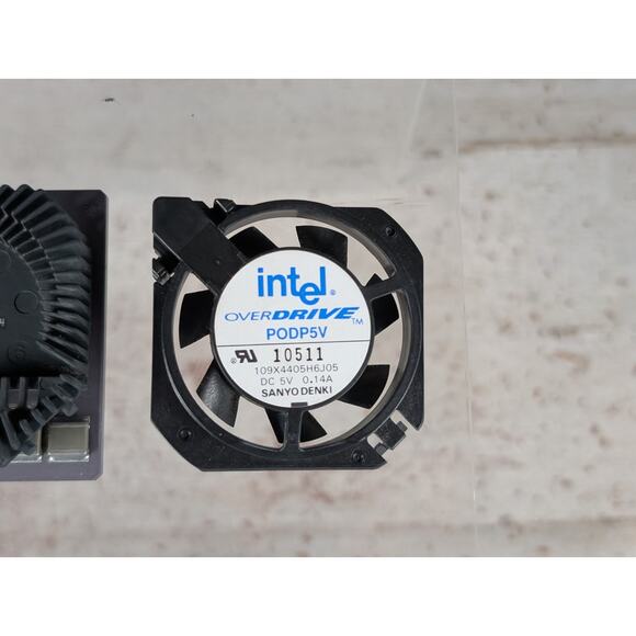 Intel PODP5V83 486 Pentium Overdrive Processor CPU 83MHz Socket 2 3 SU014 V2.1 - Picture 3 of 9